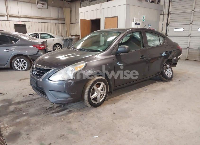Photo 2 of 2015 Nissan Versa 1.6 S (VIN 3N1CN7AP3FL924014)