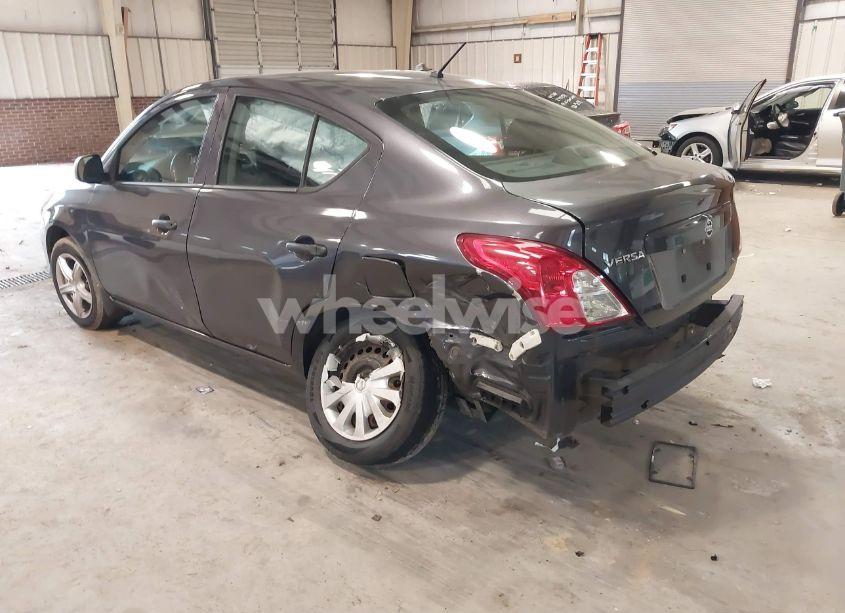 Photo 3 of 2015 Nissan Versa 1.6 S (VIN 3N1CN7AP3FL924014)