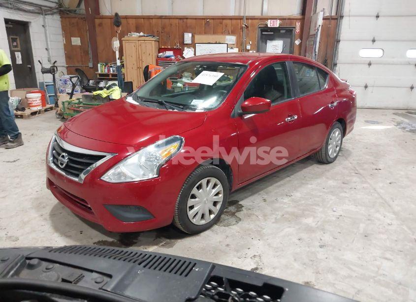 Photo 2 of 2015 Nissan Versa 1.6 S/1.6 S+/1.6 SL/1.6 SV (VIN 3N1CN7AP3FL934946)