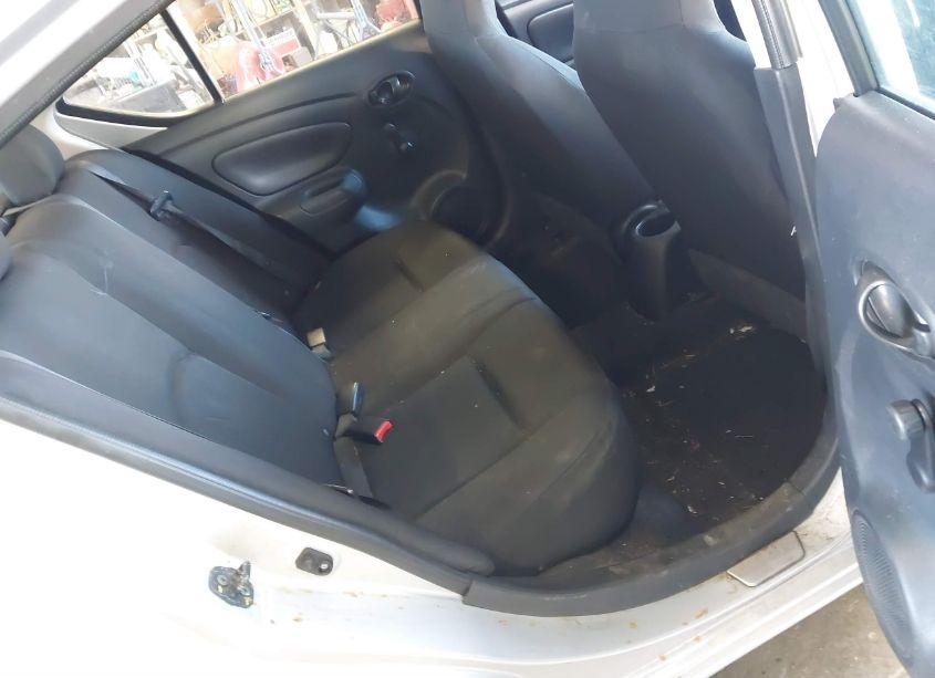 Photo 8 of 2015 Nissan Versa 1.6 S+ (VIN 3N1CN7AP3FL938138)