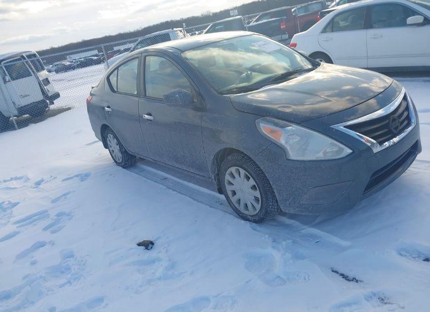 2015 Nissan Versa 1.6 SV (VIN 3N1CN7AP3FL941251) main photo