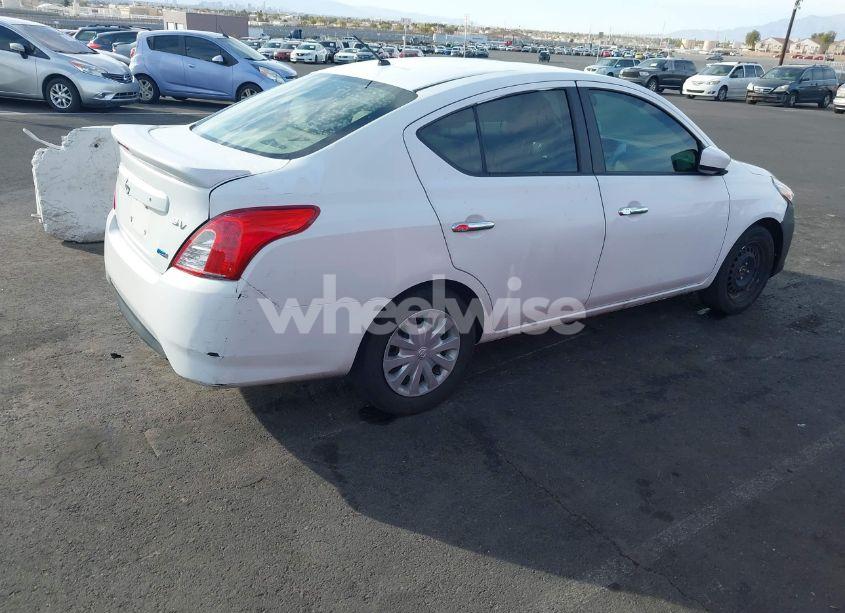 Photo 4 of 2015 Nissan Versa 1.6 SV (VIN 3N1CN7AP3FL943064)