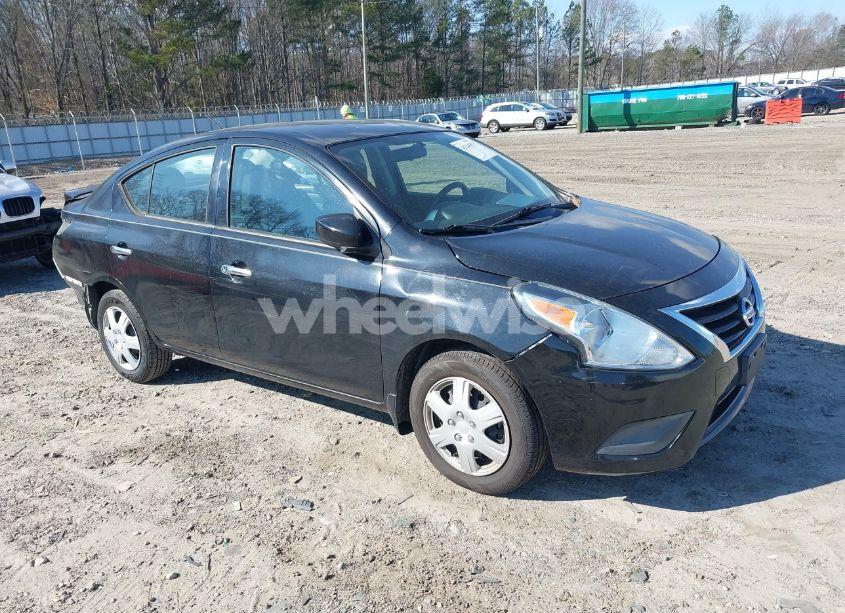 2015 Nissan Versa 1.6 SV (VIN 3N1CN7AP3FL948605) main photo
