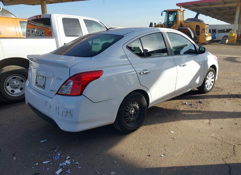 Photo 4 of 2015 Nissan Versa 1.6 SV (VIN 3N1CN7AP3FL952248)