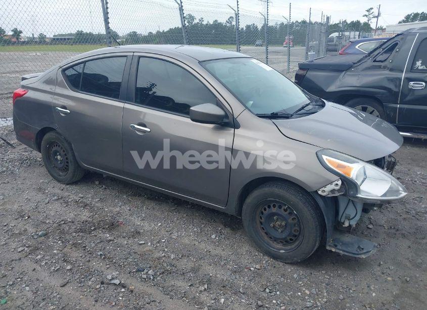 2016 Nissan Versa 1.6 S/1.6 S+/1.6 SL/1.6 SV (VIN 3N1CN7AP3GL814792) main photo