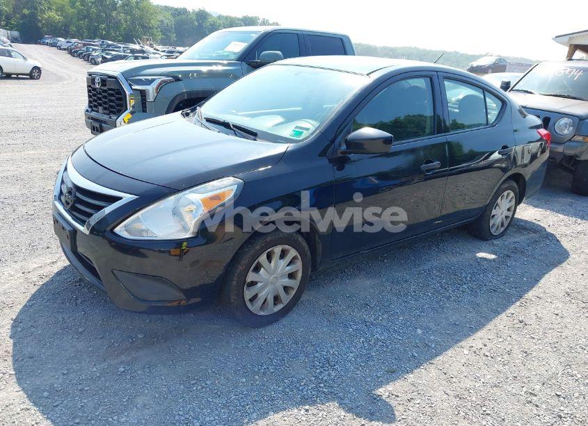 Photo 2 of 2016 Nissan Versa 1.6 S (VIN 3N1CN7AP3GL880629)
