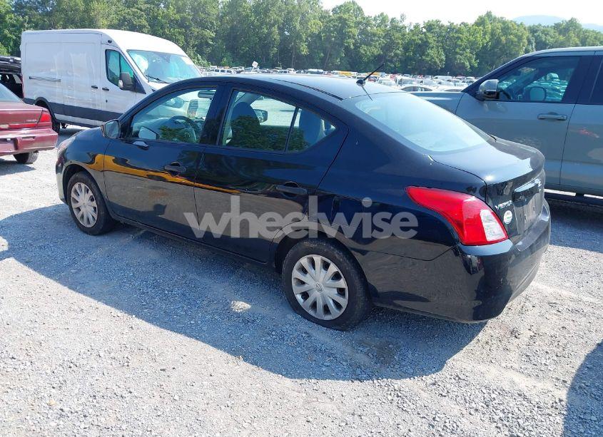 Photo 3 of 2016 Nissan Versa 1.6 S (VIN 3N1CN7AP3GL880629)