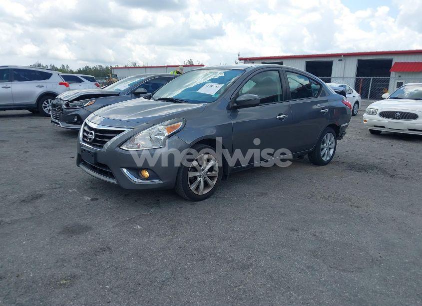 Photo 2 of 2016 Nissan Versa 1.6 SL (VIN 3N1CN7AP3GL889508)