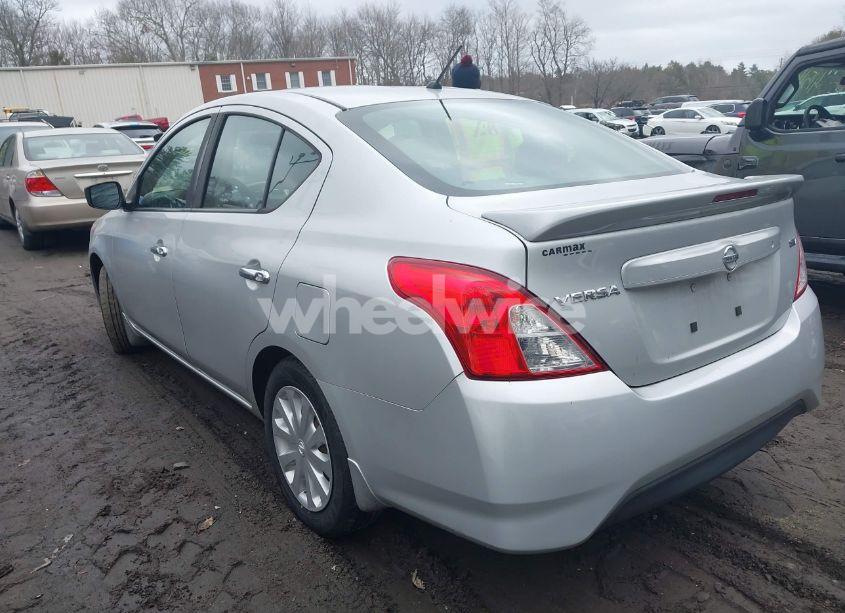 Photo 3 of 2017 Nissan Versa 1.6 SV (VIN 3N1CN7AP3HK472722)