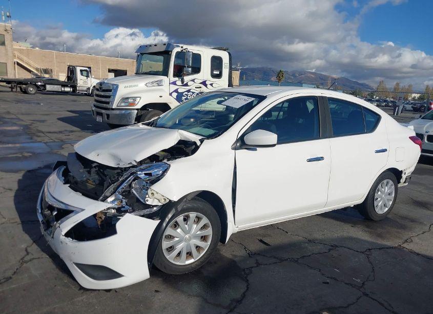 Photo 2 of 2017 Nissan Versa 1.6 SV (VIN 3N1CN7AP3HL823784)