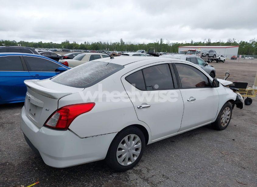 Photo 4 of 2017 Nissan Versa 1.6 SV (VIN 3N1CN7AP3HL824286)