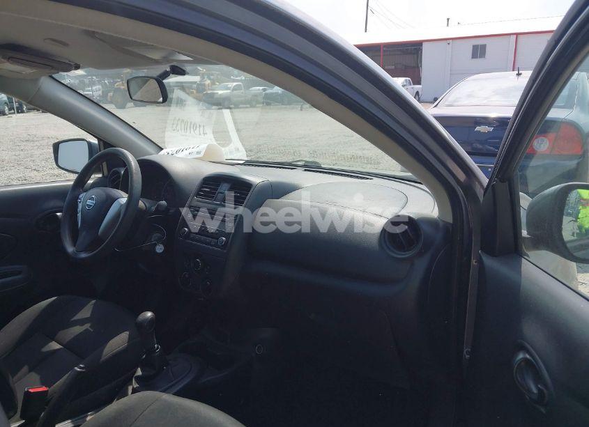 Photo 5 of 2017 Nissan Versa 1.6 S (VIN 3N1CN7AP3HL829620)