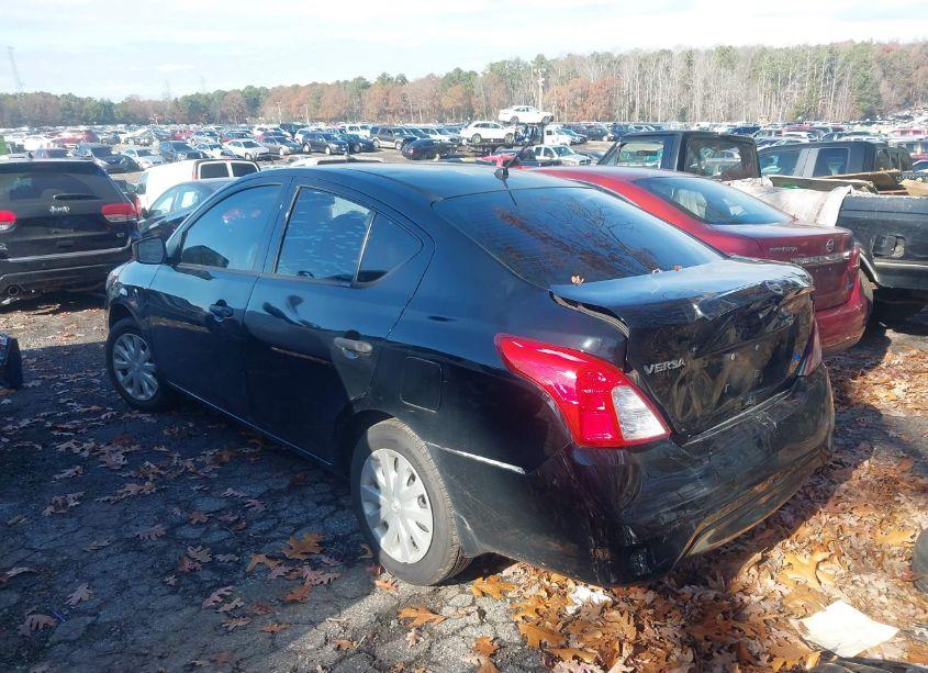 Photo 3 of 2017 Nissan Versa 1.6 S (VIN 3N1CN7AP3HL855697)