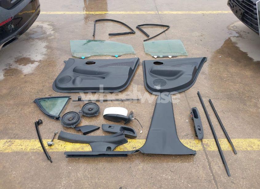 Photo 12 of 2018 Nissan Versa 1.6 SV (VIN 3N1CN7AP3JK400358)