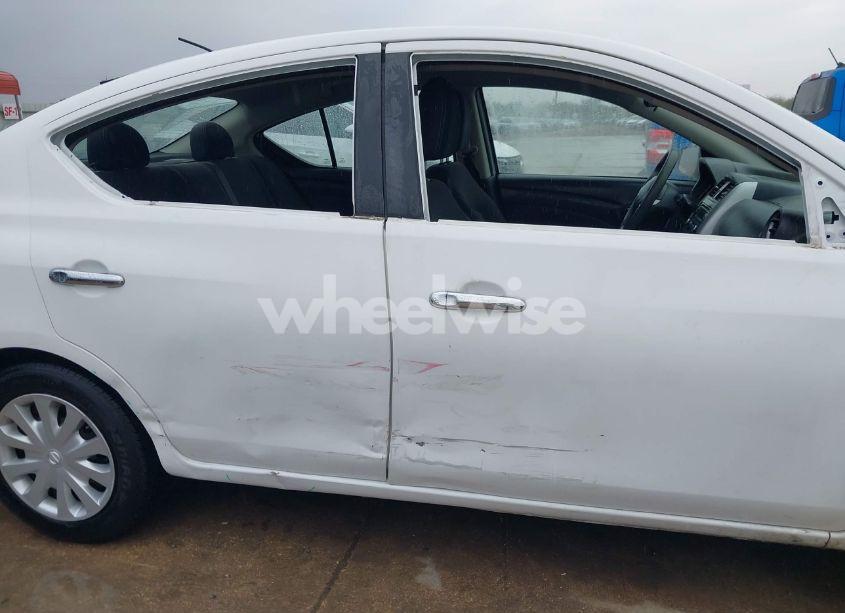 Photo 6 of 2018 Nissan Versa 1.6 SV (VIN 3N1CN7AP3JK400358)