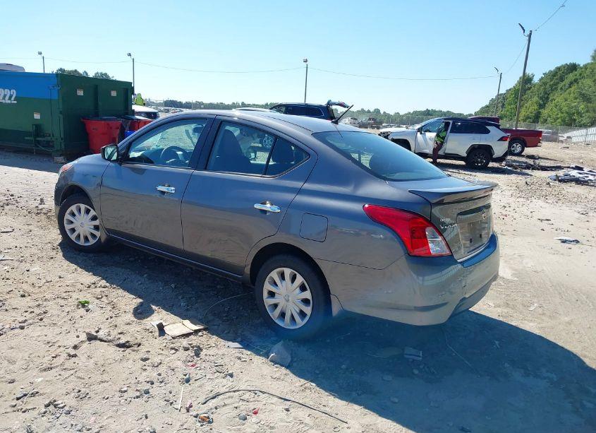 Photo 3 of 2018 Nissan Versa 1.6 SV (VIN 3N1CN7AP3JL855222)