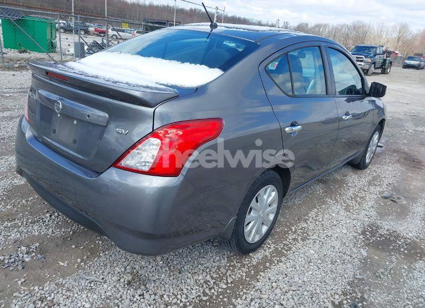 Photo 4 of 2018 Nissan Versa 1.6 SV (VIN 3N1CN7AP3JL868150)
