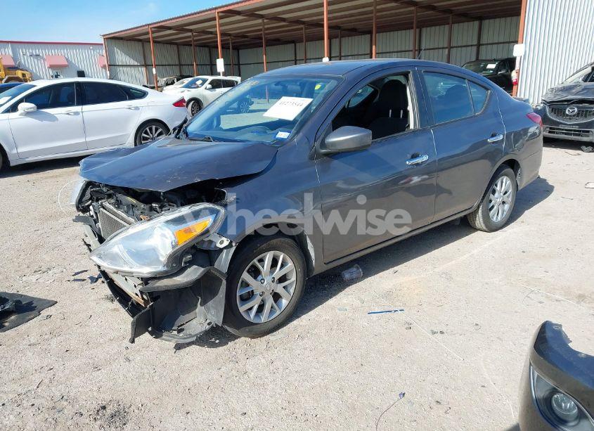 Photo 2 of 2018 Nissan Versa 1.6 SV (VIN 3N1CN7AP3JL872702)