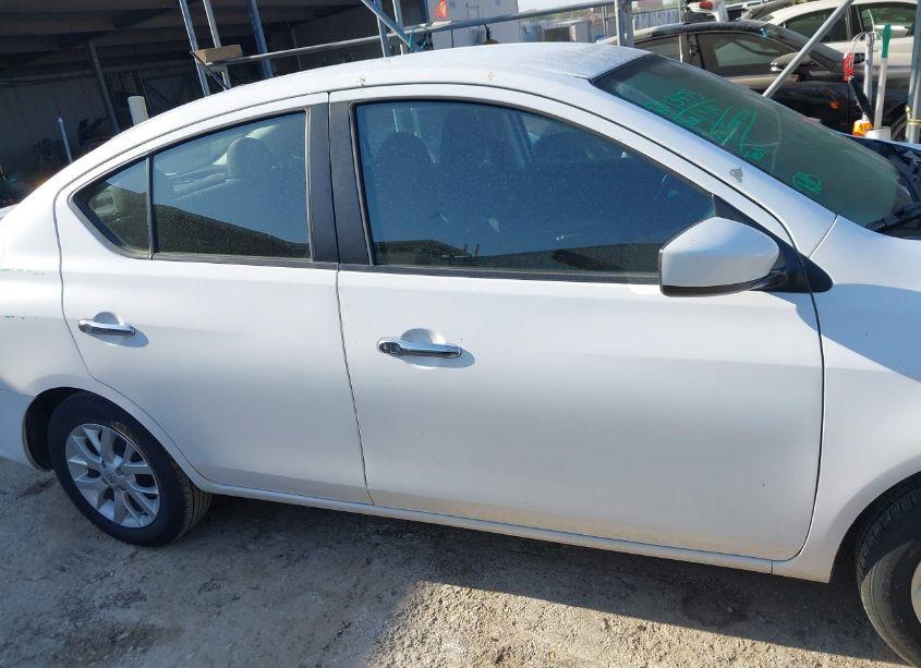 Photo 14 of 2018 Nissan Versa 1.6 SV (VIN 3N1CN7AP3JL876281)