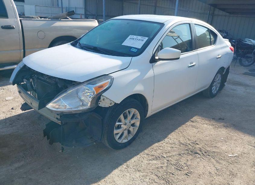 Photo 2 of 2018 Nissan Versa 1.6 SV (VIN 3N1CN7AP3JL876281)