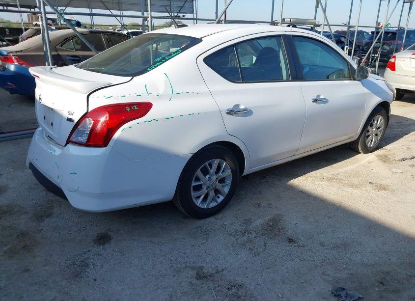 Photo 4 of 2018 Nissan Versa 1.6 SV (VIN 3N1CN7AP3JL876281)