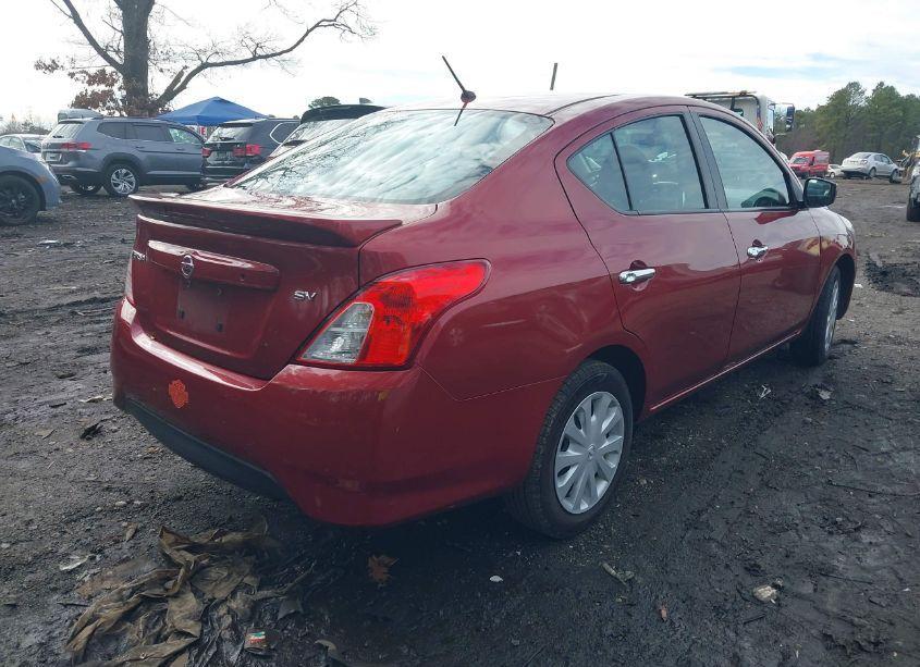 Photo 4 of 2018 Nissan Versa 1.6 SV (VIN 3N1CN7AP3JL885403)