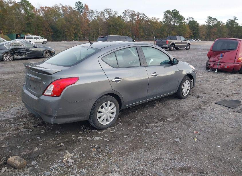 Photo 4 of 2018 Nissan Versa 1.6 SV (VIN 3N1CN7AP3JL887250)