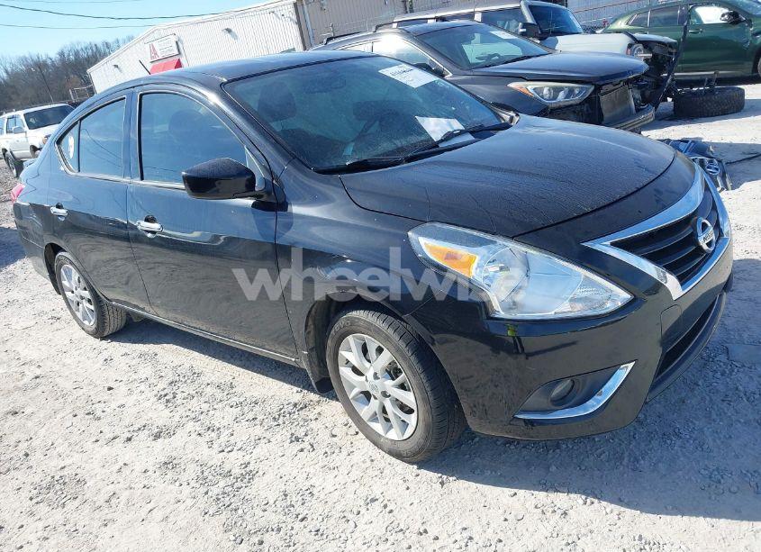 2019 Nissan Versa 1.6 SV (VIN 3N1CN7AP3KL801419) main photo