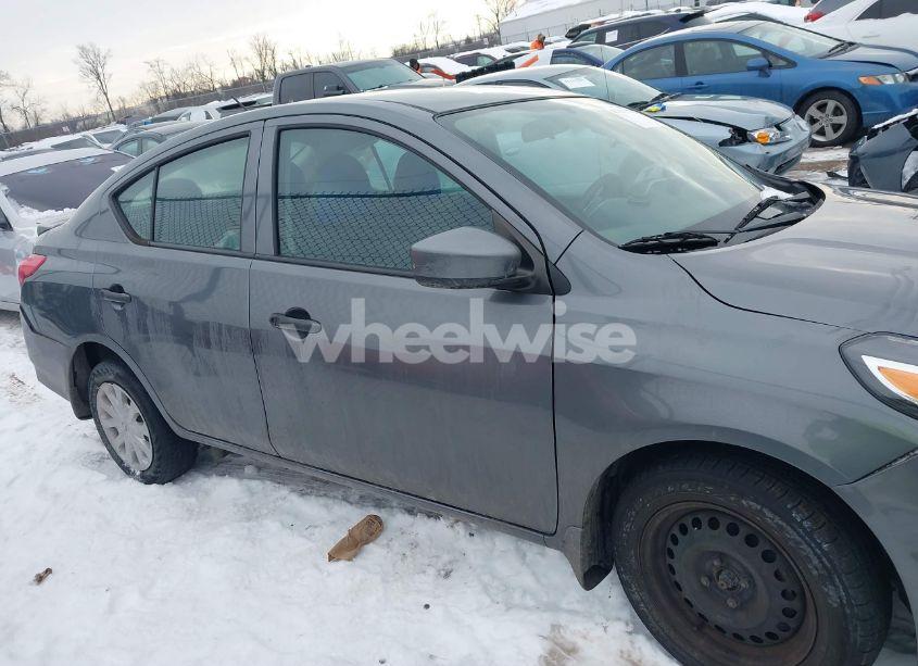 Photo 13 of 2019 Nissan Versa 1.6 S+ (VIN 3N1CN7AP3KL812906)