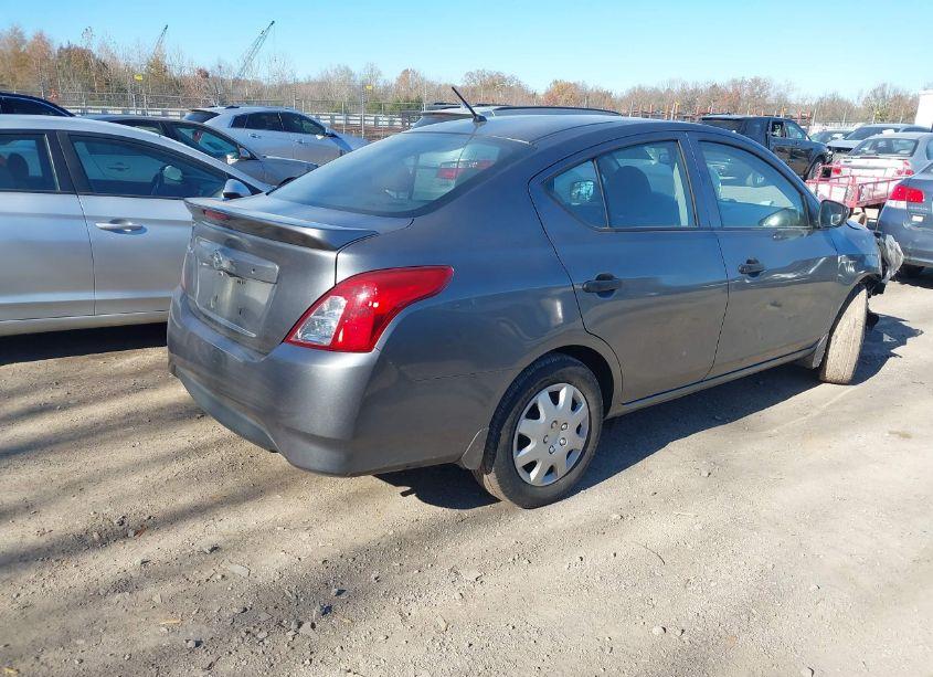 Photo 4 of 2019 Nissan Versa 1.6 S+ (VIN 3N1CN7AP3KL813960)
