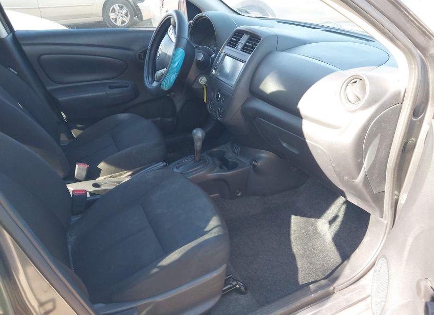 Photo 5 of 2019 Nissan Versa 1.6 S+ (VIN 3N1CN7AP3KL813960)