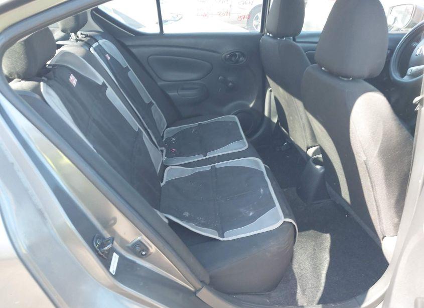 Photo 8 of 2019 Nissan Versa 1.6 S+ (VIN 3N1CN7AP3KL813960)