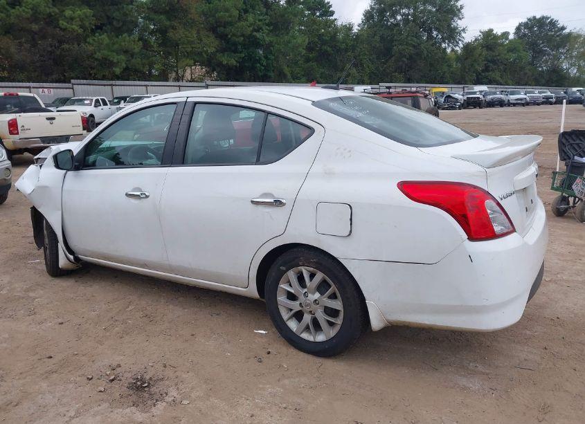Photo 3 of 2019 Nissan Versa 1.6 SV (VIN 3N1CN7AP3KL814302)