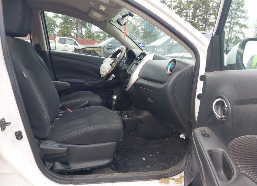 Photo 5 of 2019 Nissan Versa 1.6 SV (VIN 3N1CN7AP3KL814302)