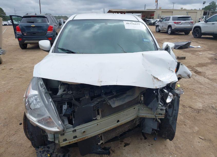 Photo 6 of 2019 Nissan Versa 1.6 SV (VIN 3N1CN7AP3KL814302)