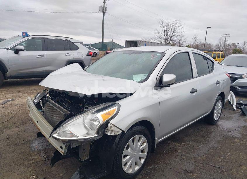 Photo 2 of 2019 Nissan Versa 1.6 S+ (VIN 3N1CN7AP3KL830063)