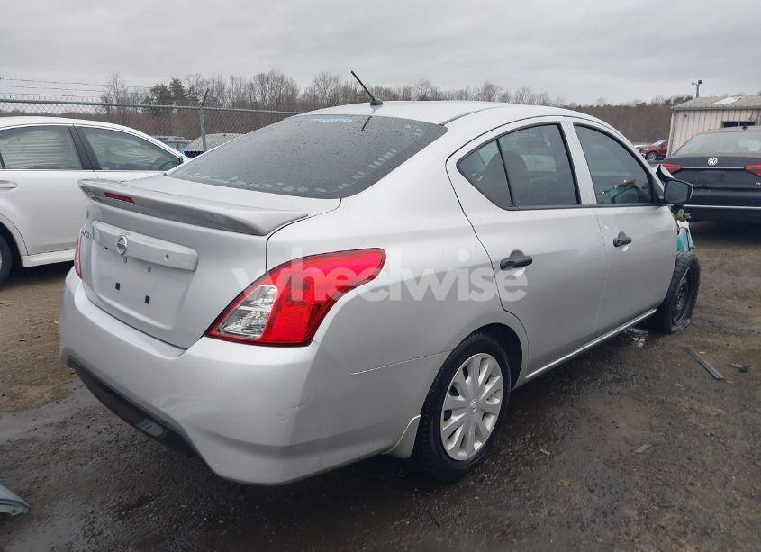 Photo 4 of 2019 Nissan Versa 1.6 S+ (VIN 3N1CN7AP3KL830063)