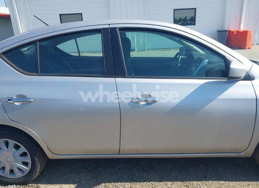 Photo 14 of 2019 Nissan Versa S/S PLUS/SV (VIN 3N1CN7AP3KL832766)