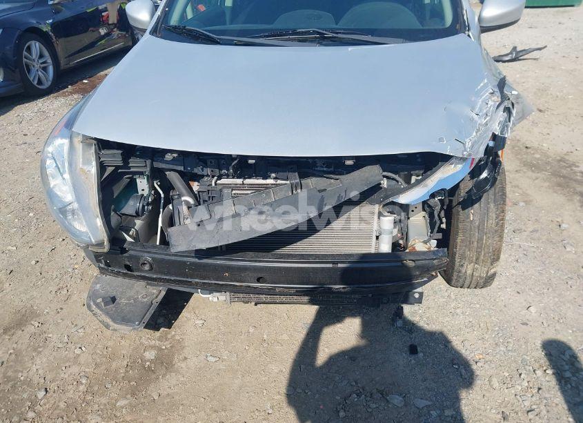 Photo 6 of 2019 Nissan Versa S/S PLUS/SV (VIN 3N1CN7AP3KL832766)