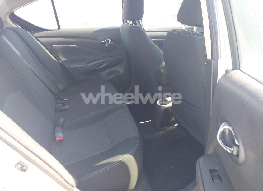 Photo 8 of 2019 Nissan Versa S/S PLUS/SV (VIN 3N1CN7AP3KL832766)