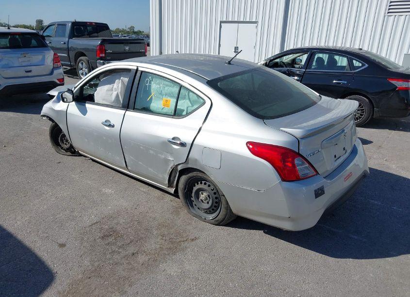 Photo 3 of 2019 Nissan Versa 1.6 SV (VIN 3N1CN7AP3KL833190)