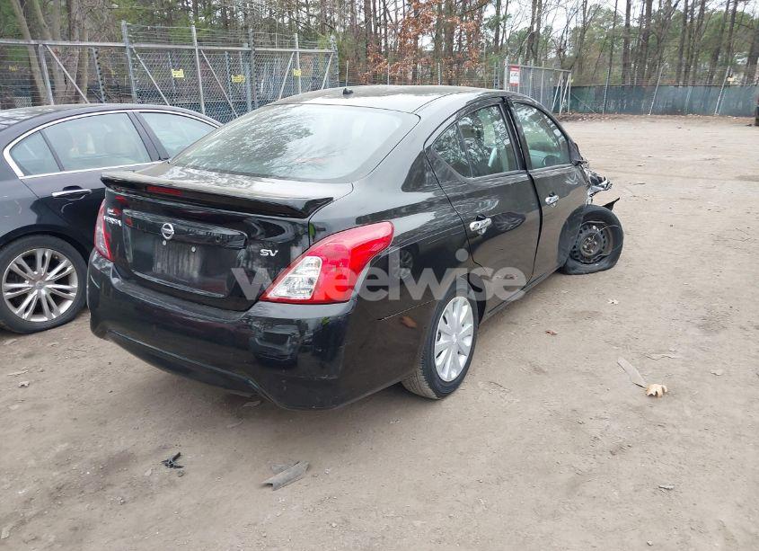 Photo 4 of 2019 Nissan Versa 1.6 SV (VIN 3N1CN7AP3KL835618)