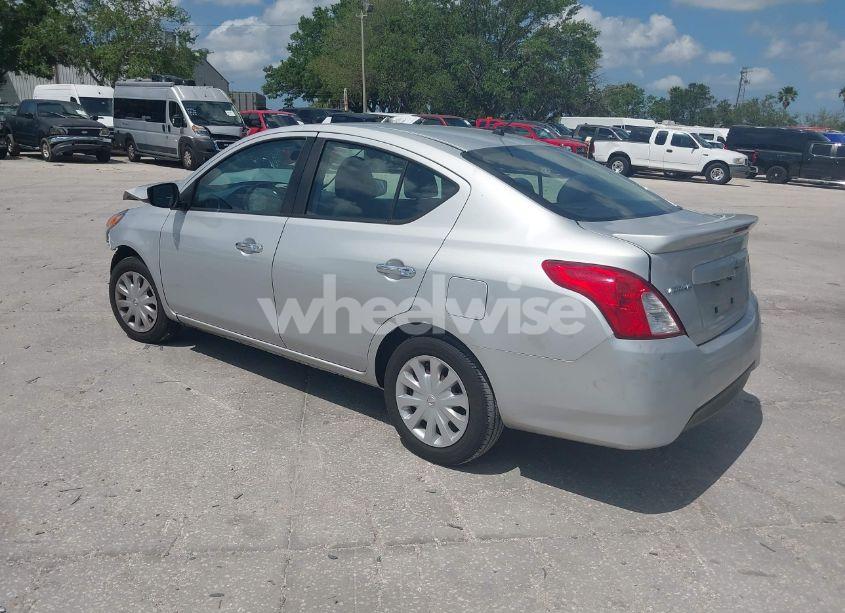 Photo 3 of 2019 Nissan Versa 1.6 SV (VIN 3N1CN7AP3KL856176)