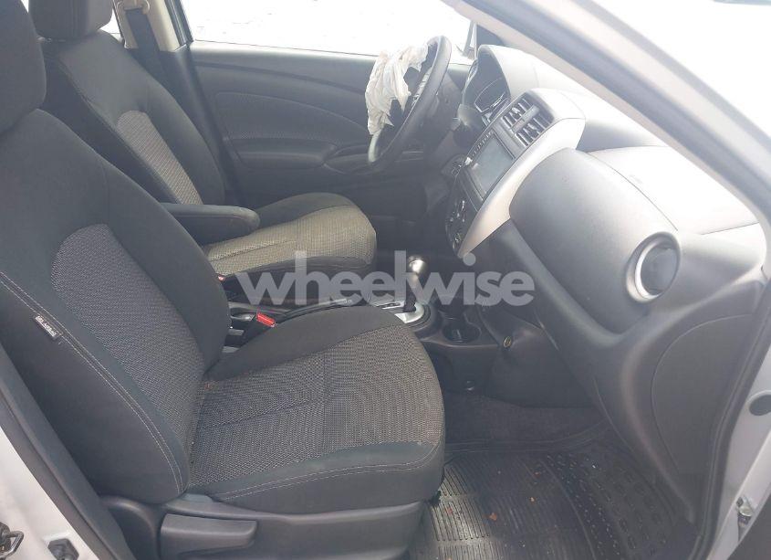 Photo 5 of 2019 Nissan Versa 1.6 SV (VIN 3N1CN7AP3KL856176)