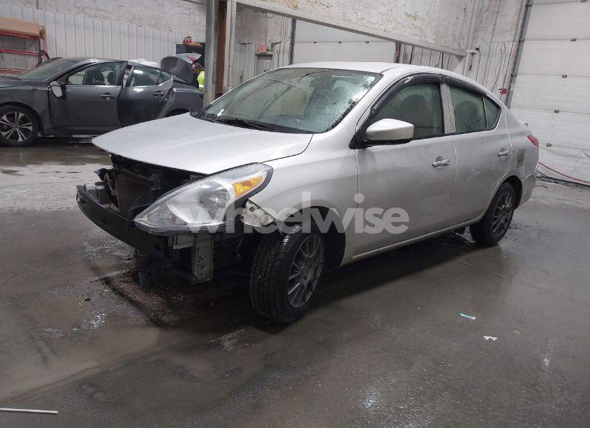 Photo 2 of 2019 Nissan Versa 1.6 SV (VIN 3N1CN7AP3KL856498)