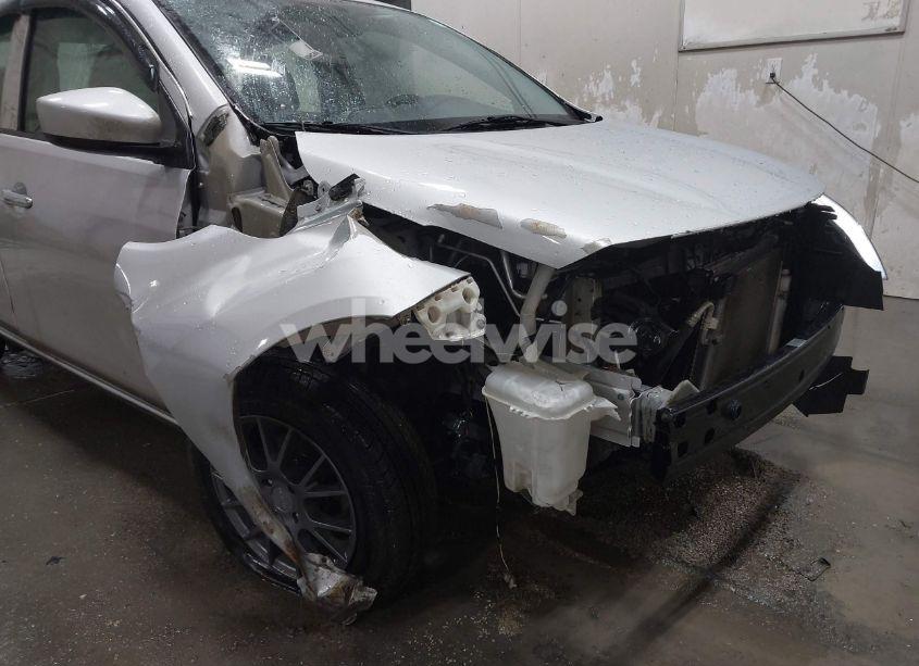 Photo 6 of 2019 Nissan Versa 1.6 SV (VIN 3N1CN7AP3KL856498)