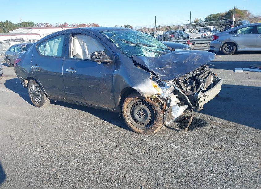 2019 Nissan Versa 1.6 SV (VIN 3N1CN7AP3KL867419) main photo