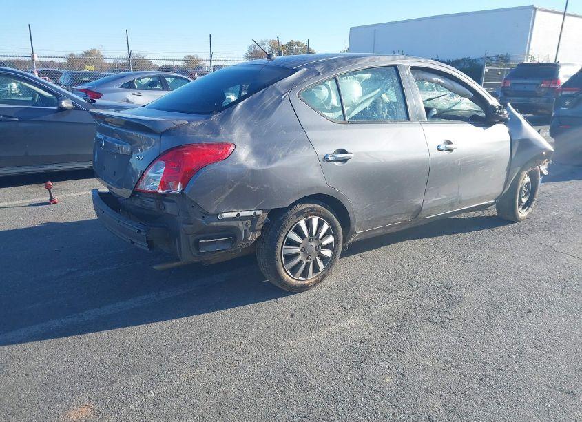 Photo 4 of 2019 Nissan Versa 1.6 SV (VIN 3N1CN7AP3KL867419)
