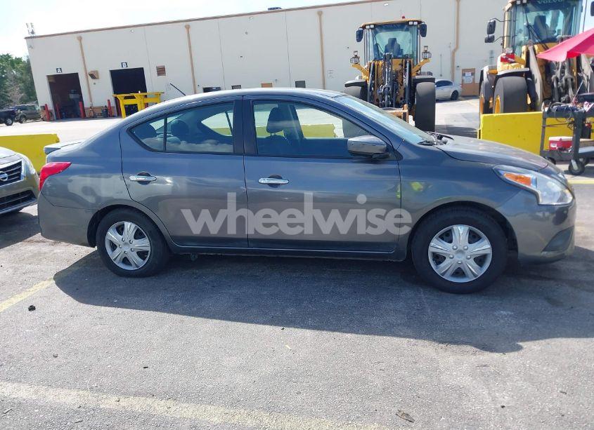 Photo 13 of 2019 Nissan Versa 1.6 SV (VIN 3N1CN7AP3KL875830)