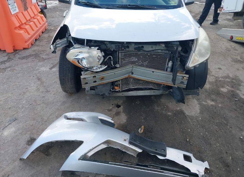 Photo 6 of 2012 Nissan Versa 1.6 SV (VIN 3N1CN7AP4CL880584)